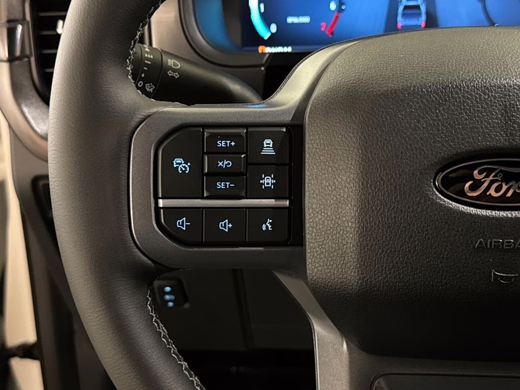 2026 Star White Metallic Tri-Coat Ford F-150 Lariat 4X4 Truck