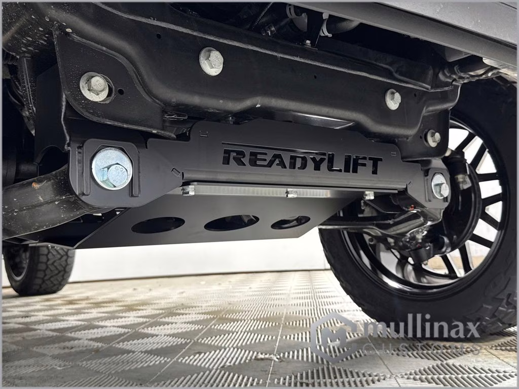 2025 Agate Black Metallic Ford F-150 Lariat 4X4 Truck