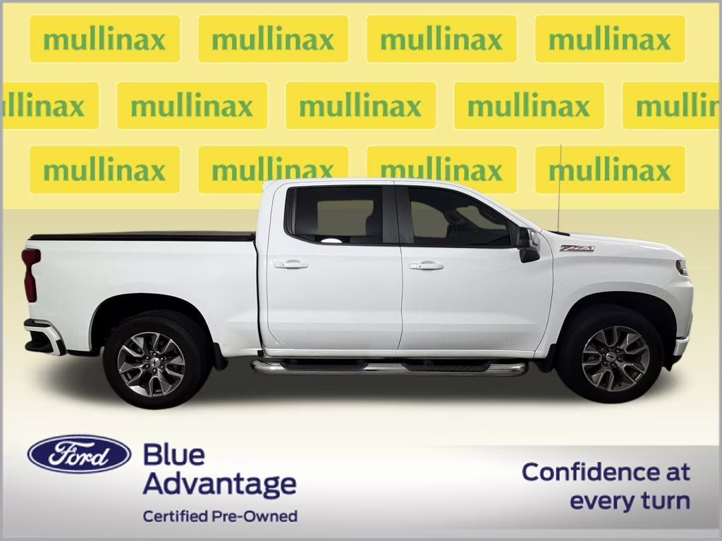 2019 Summit White Chevrolet Silverado 1500 RST 4X4 Truck