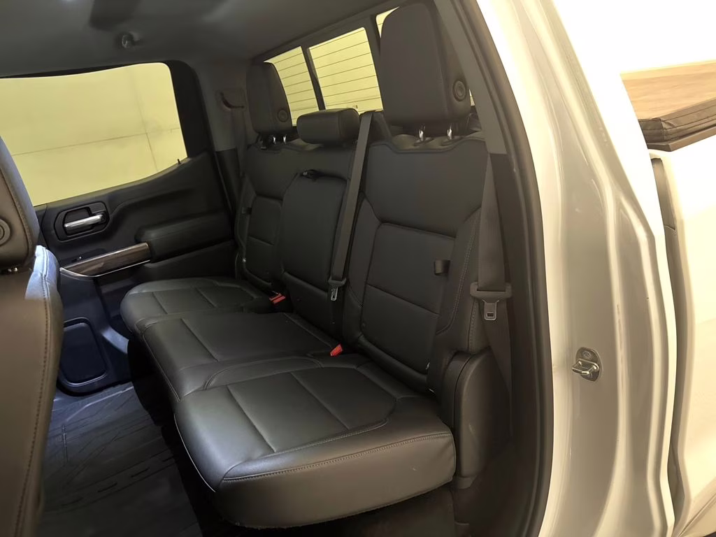 2019 Summit White Chevrolet Silverado 1500 RST 4X4 Truck