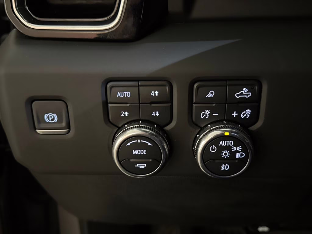 2025 Sterling Metallic GMC Sierra 2500HD Denali Ultimate 4X4 Truck