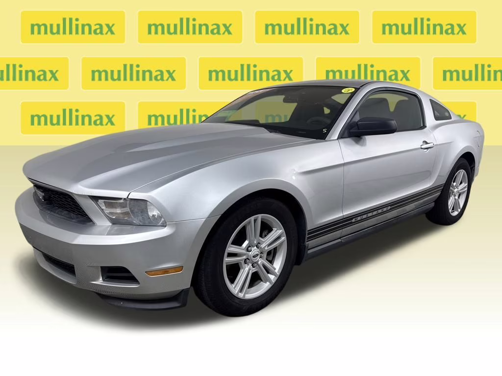 2012 Ingot Silver Metallic Ford Mustang V6 RWD Coupe