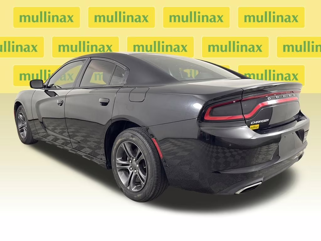 2017 Pitch Black Clearcoat Dodge Charger SE RWD Sedan