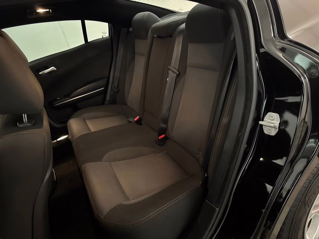 2017 Pitch Black Clearcoat Dodge Charger SE RWD Sedan