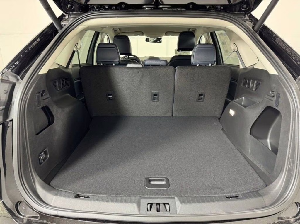 2024 Black Metallic Ford Edge SEL AWD SUV