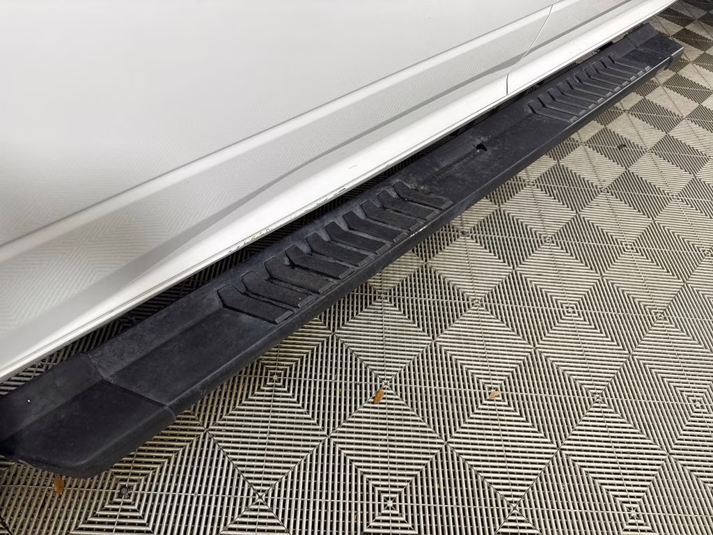 2016 Bright White Clearcoat Ram 4500HD Tradesman 4X4 Truck