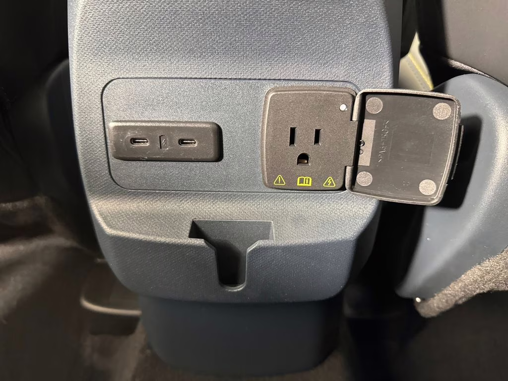 2025 Oxford White Ford Maverick LOBO AWD Truck