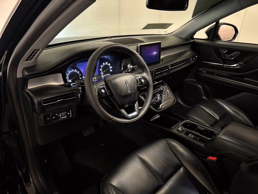 2022 Black Metallic Lincoln Corsair Standard FWD SUV