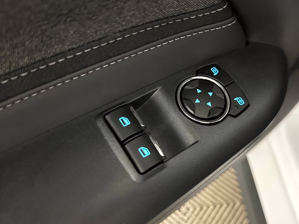 2026 Oxford White Ford Mustang EcoBoost RWD Coupe