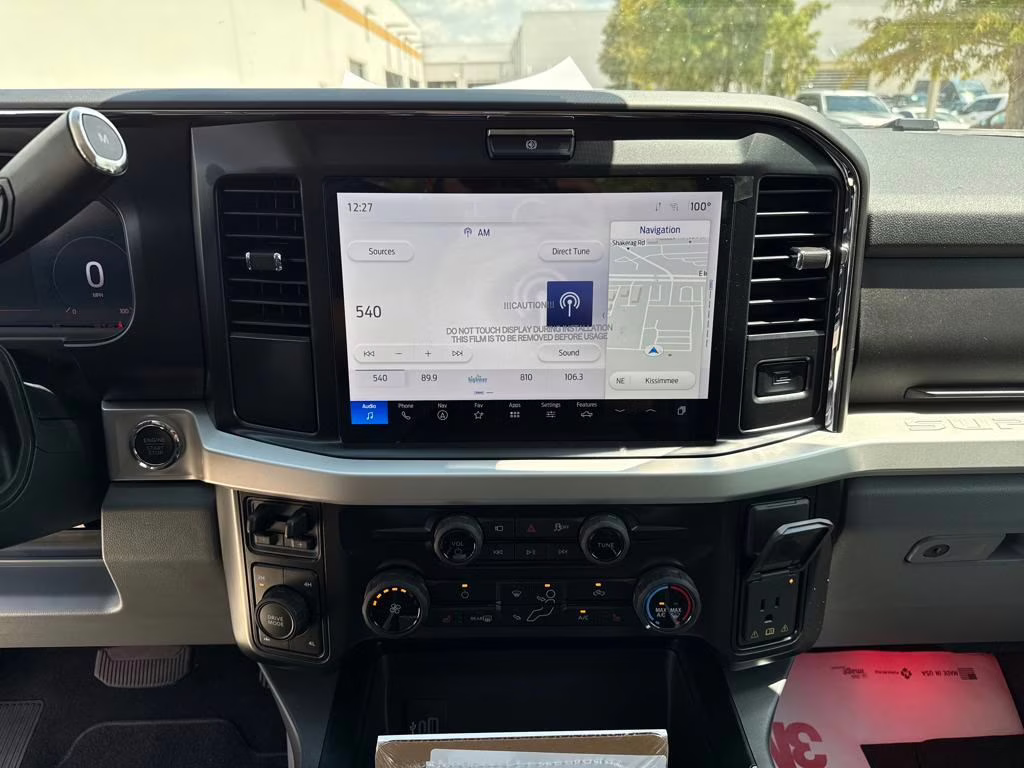 2025 Oxford White Ford Super Duty F-250 SRW XLT BLACKWIDOW 4X4 Truck