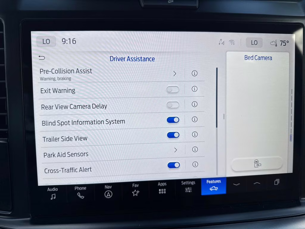 2026 Oxford White Ford Super Duty F-250 SRW Lariat 4X4 Truck