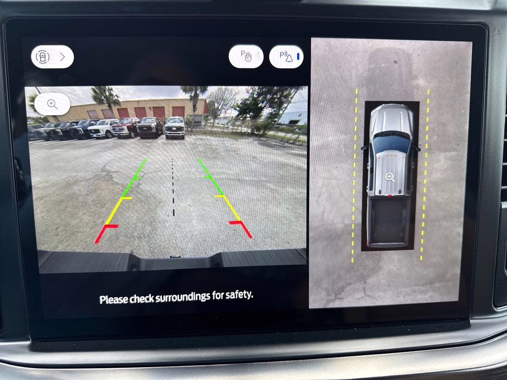 2026 Oxford White Ford Super Duty F-250 SRW Lariat 4X4 Truck