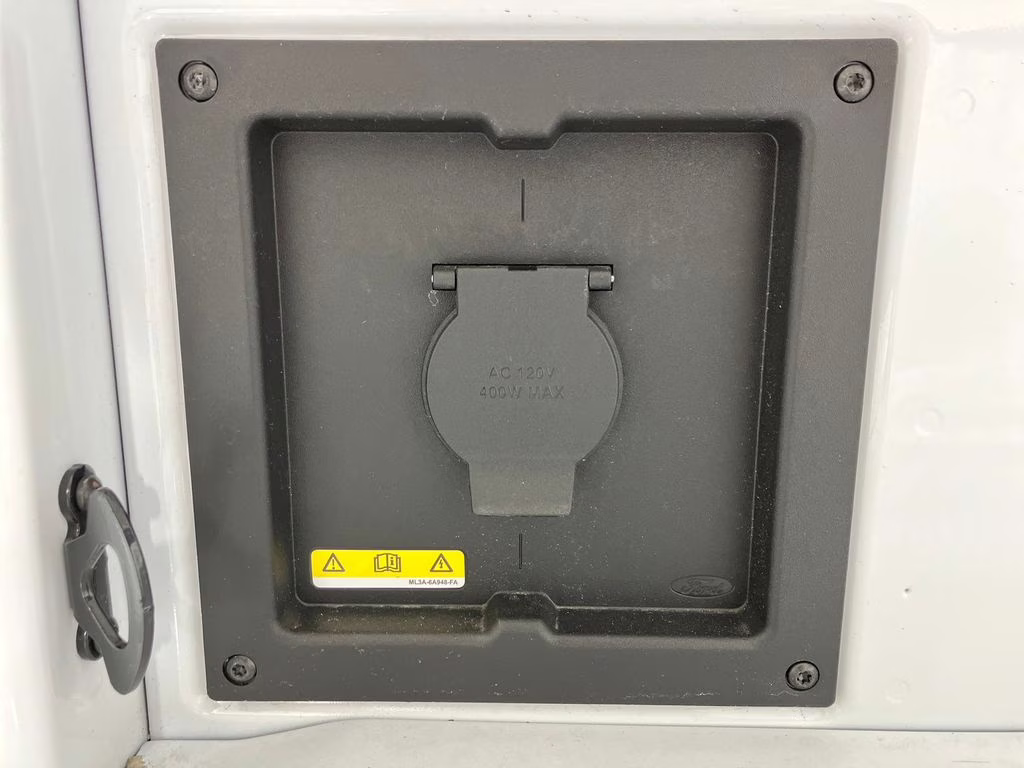 2026 Oxford White Ford F-150 XLT RWD Truck