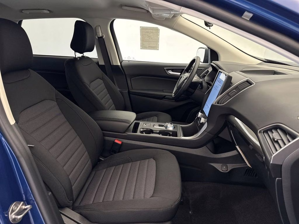 2024 Atlas Blue Metallic Ford Edge SE AWD SUV