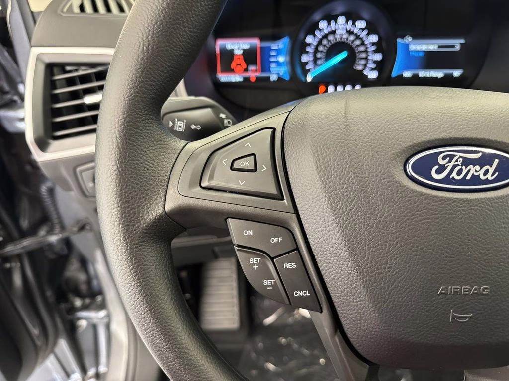 2024 Carbonized Gray Metallic Ford Edge SE AWD SUV