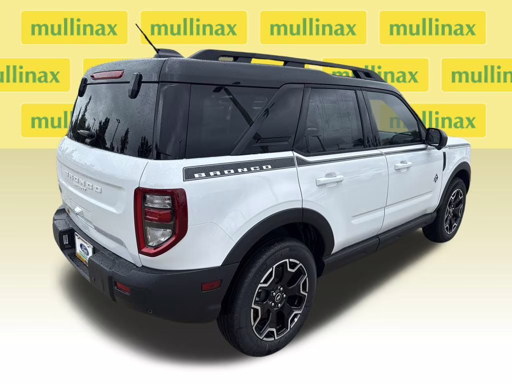 2025 Oxford White Ford Bronco Sport Outer Banks 4X4 SUV