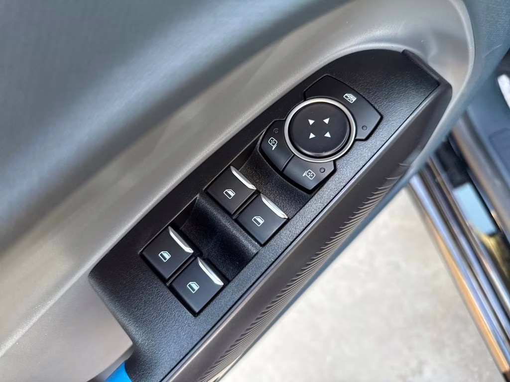 2025 Shadow Black Ford Maverick Lobo High AWD Truck