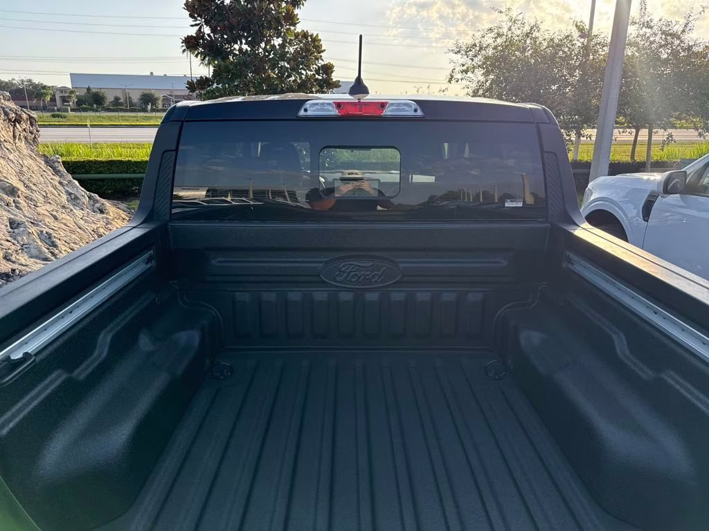 2025 Shadow Black Ford Maverick Lobo High AWD Truck