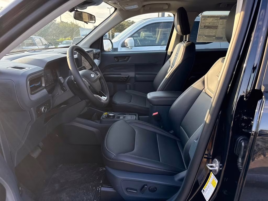 2025 Shadow Black Ford Maverick Lobo High AWD Truck