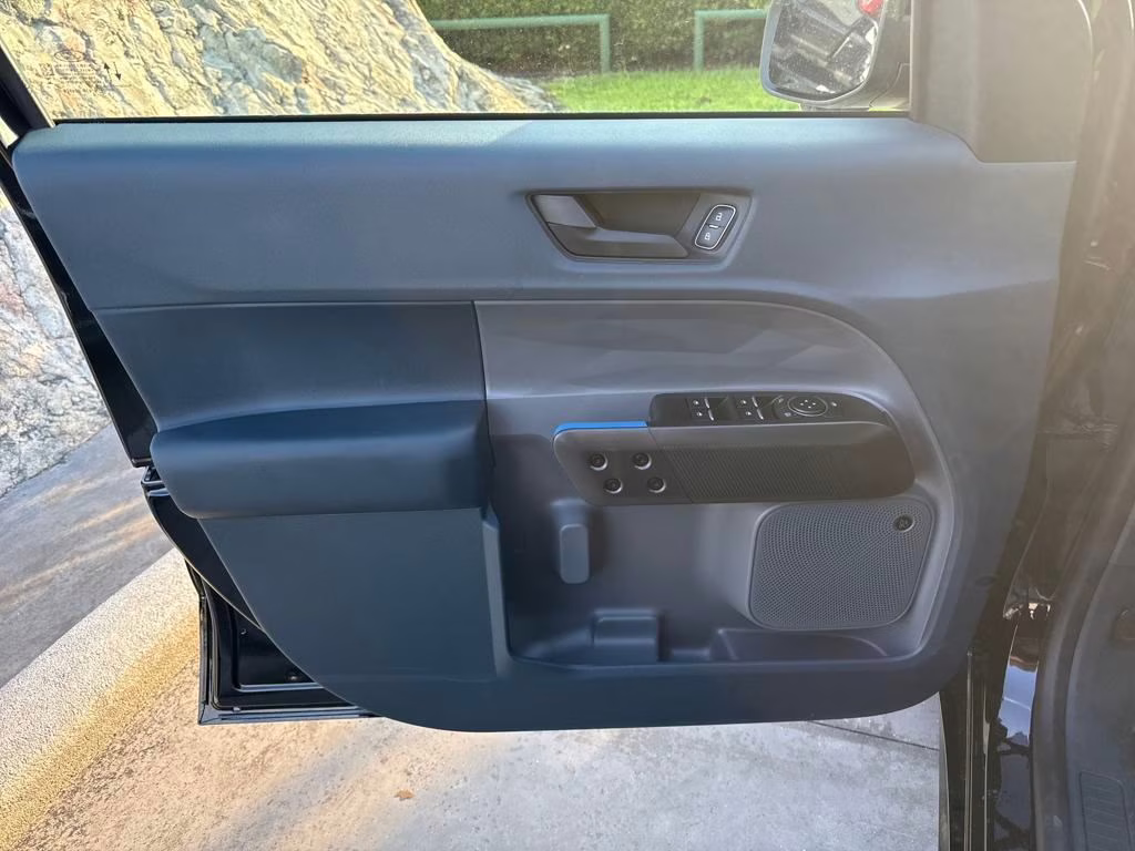 2025 Shadow Black Ford Maverick Lobo High AWD Truck