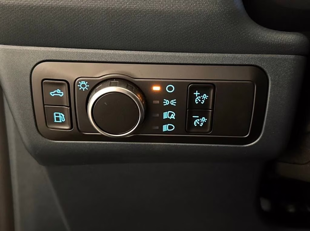 2025 Shadow Black Ford Maverick XLT FWD Truck