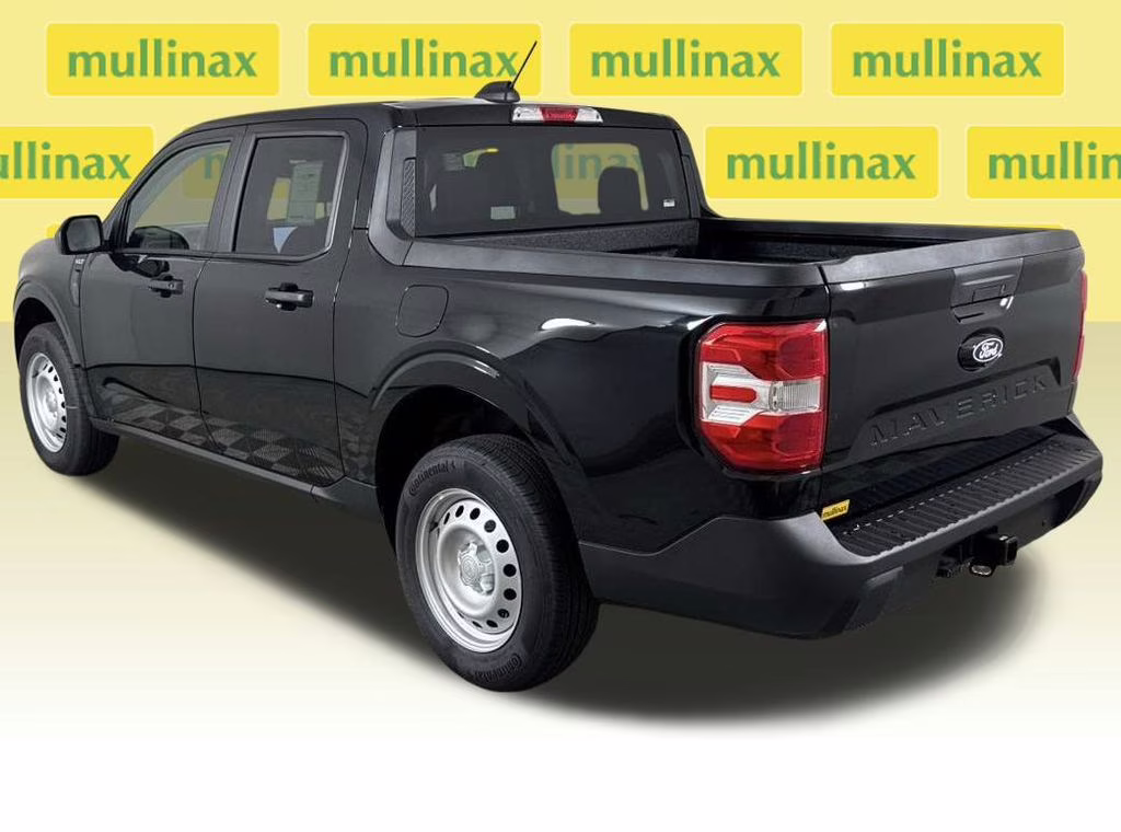 2025 Shadow Black Ford Maverick XLT FWD Truck