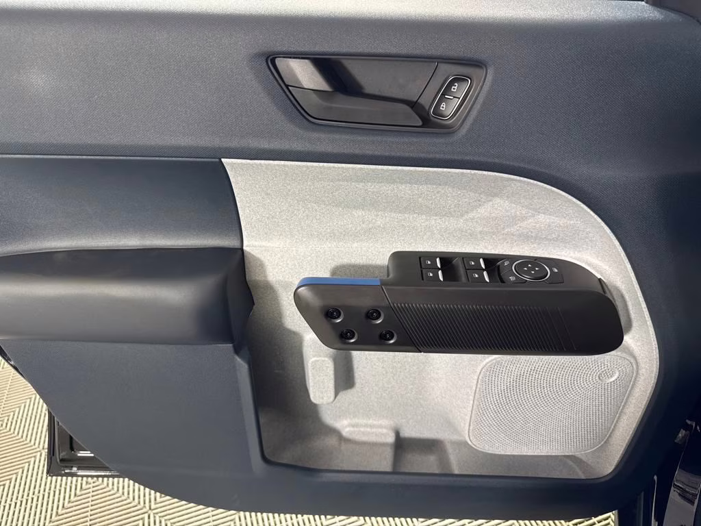 2025 Shadow Black Ford Maverick XLT FWD Truck