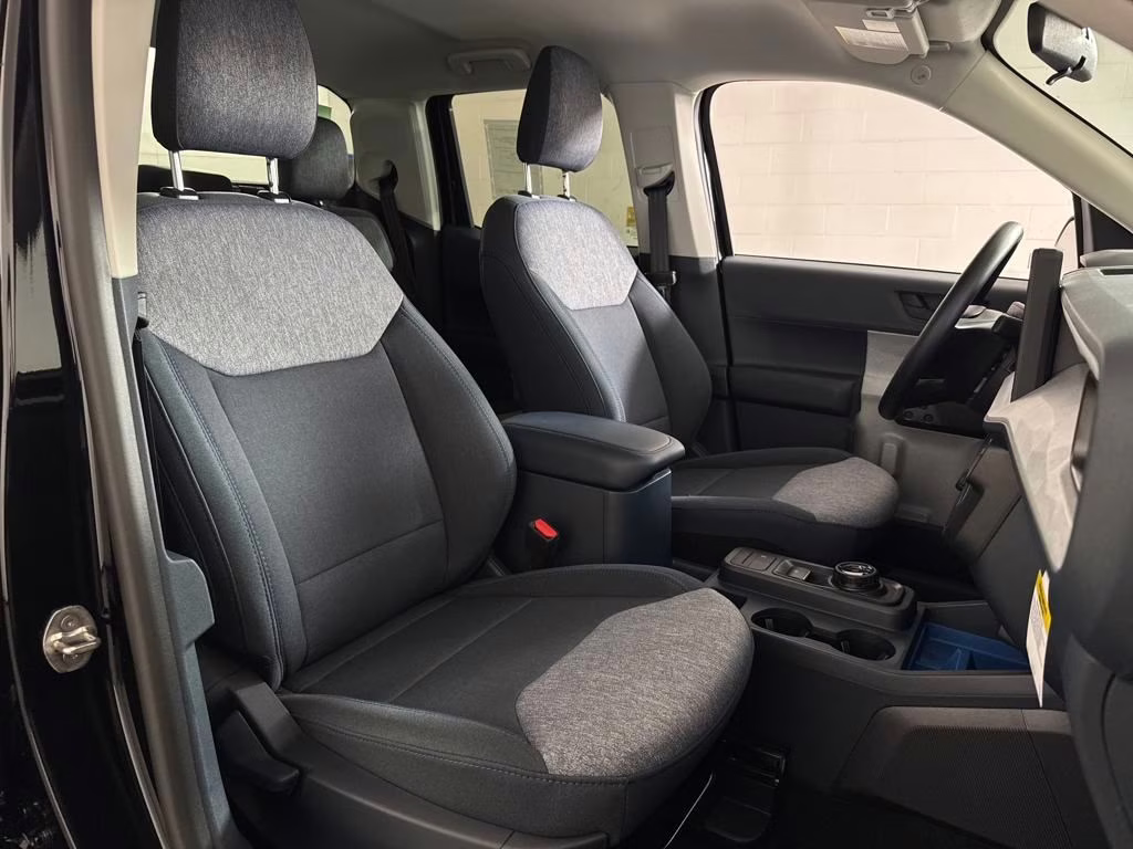 2025 Shadow Black Ford Maverick XLT FWD Truck