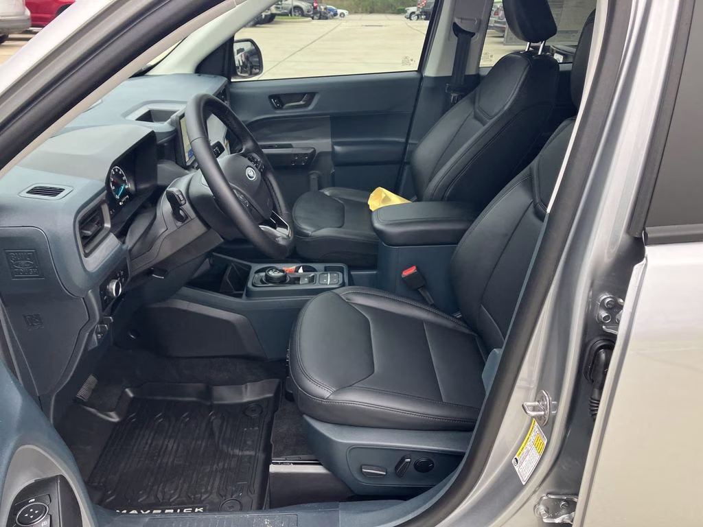 2024 Silver Metallic Ford Maverick Lariat AWD Truck