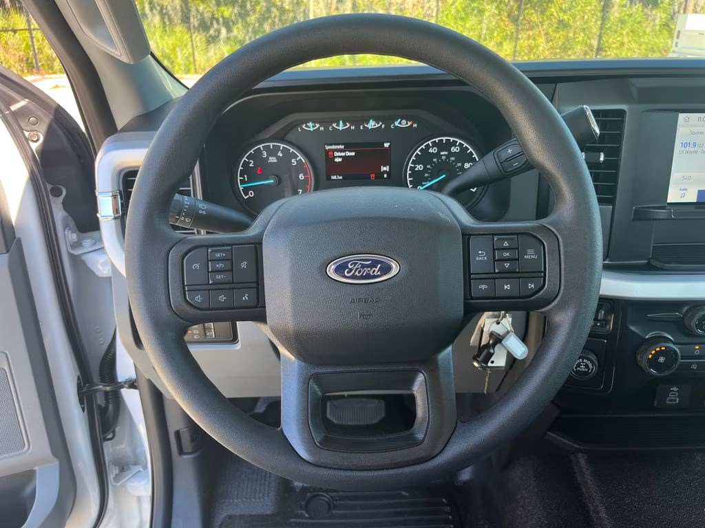 2026 Oxford White Ford Super Duty F-250 SRW XL RWD Truck