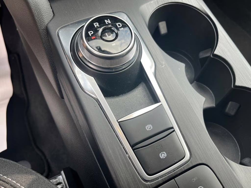 2026 Silver Metallic Ford Escape Active FWD SUV