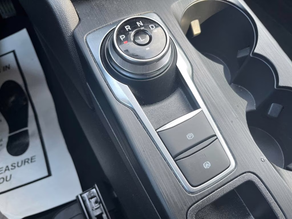 2026 Space Silver Metallic Ford Escape Active FWD SUV