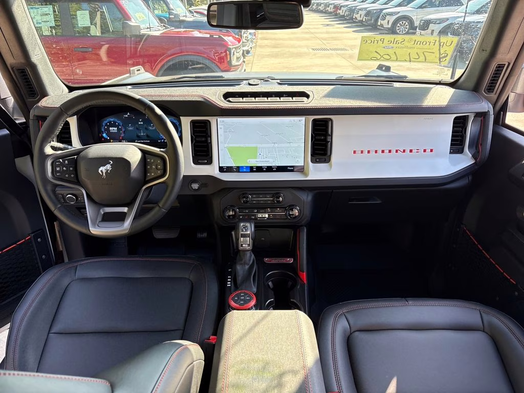 2025 Oxford White Ford Bronco Stroppe 4X4 SUV