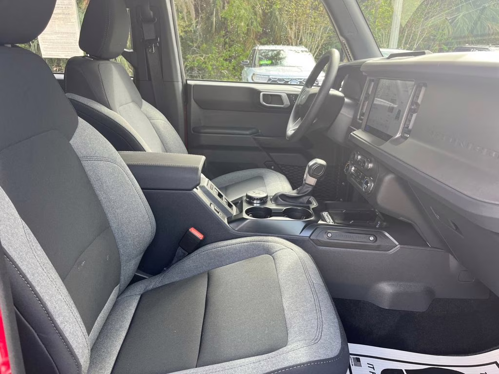 2025 Ruby Red Metallic Tinted Clearcoat Ford Bronco Base 4X4 SUV