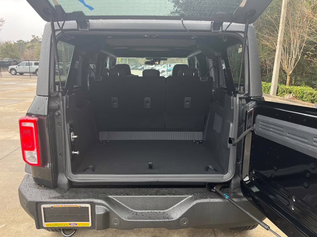 2026 Shadow Black Ford Bronco Big Bend 4X4 SUV