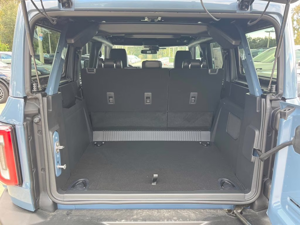 2025 Azure Gray Metallic Ford Bronco Outer Banks 4X4 SUV