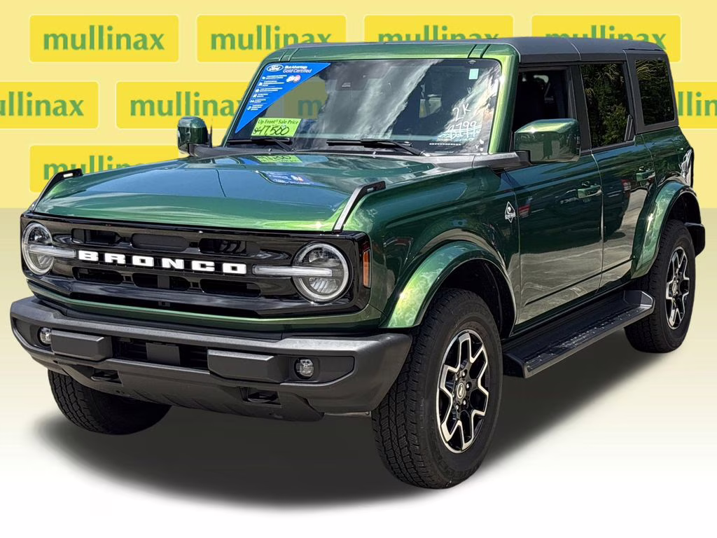 2025 Green Metallic Ford Bronco Outer Banks 4X4 SUV