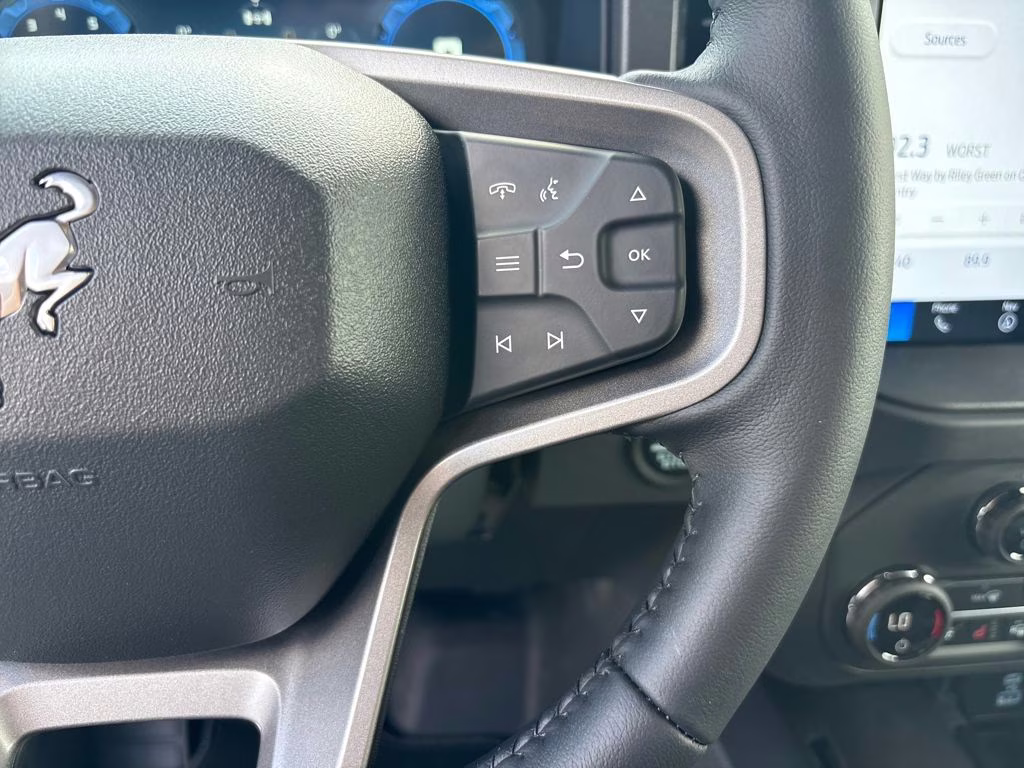 2025 Ruby Red Metallic Tinted Clearcoat Ford Bronco Badlands 4X4 SUV