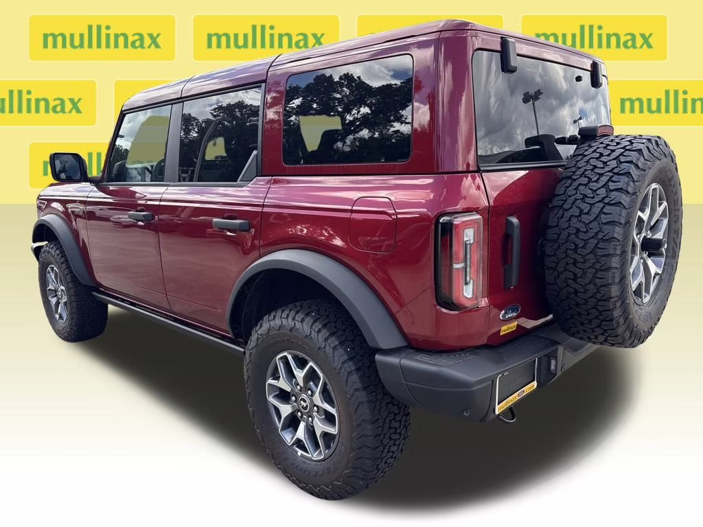 2025 Ruby Red Metallic Tinted Clearcoat Ford Bronco Badlands 4X4 SUV