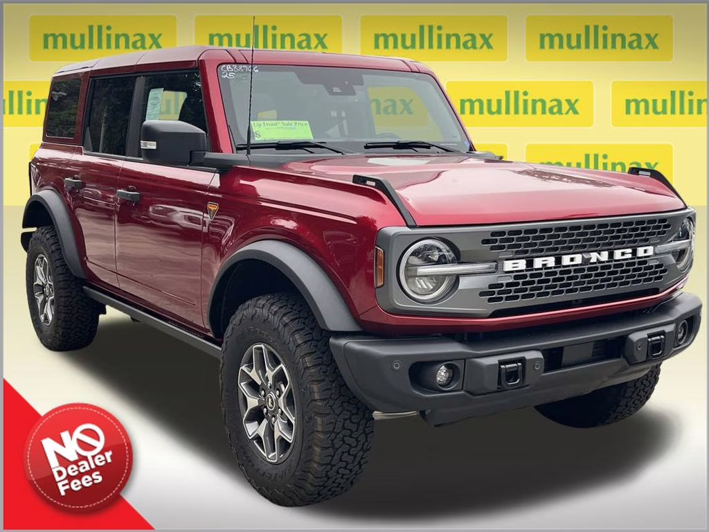 2025 Ruby Red Metallic Tinted Clearcoat Ford Bronco Badlands 4X4 SUV