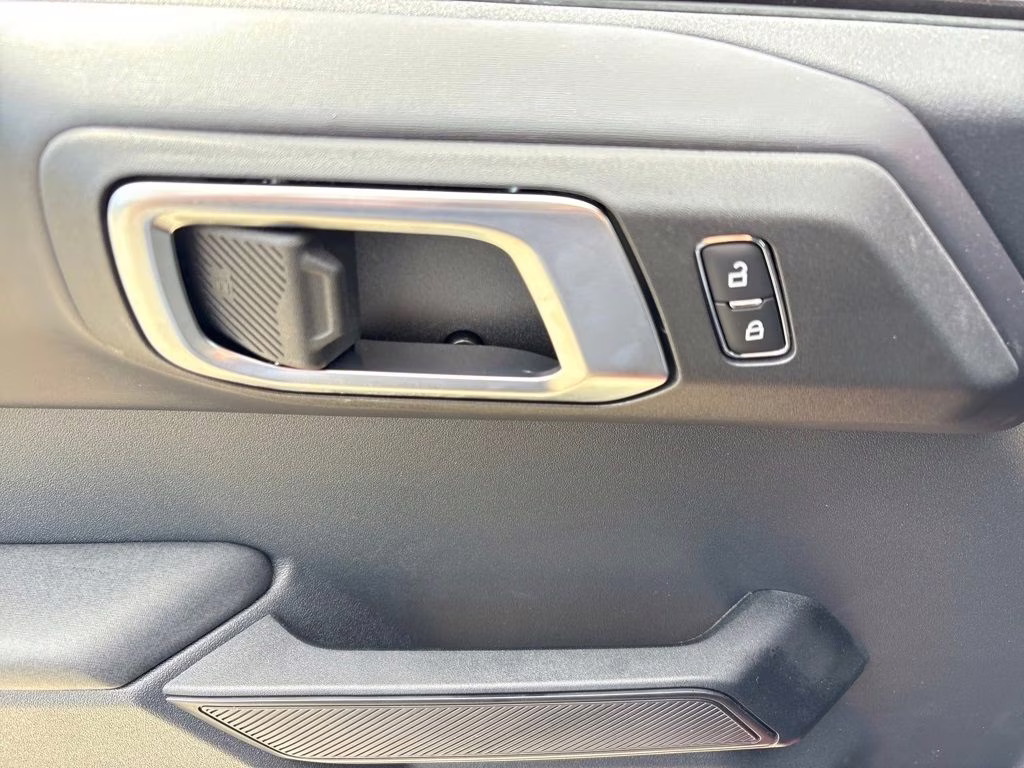 2025 Ruby Red Metallic Tinted Clearcoat Ford Bronco Badlands 4X4 SUV