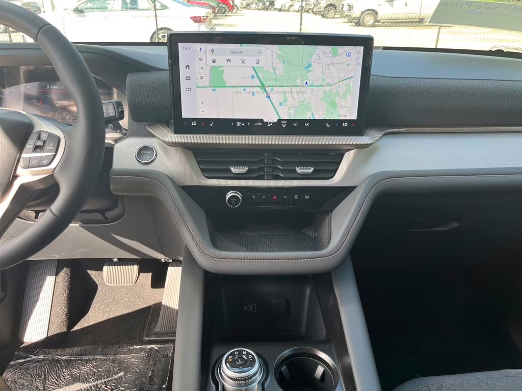 2026 Star White Metallic Tri-Coat Ford Explorer Active RWD SUV