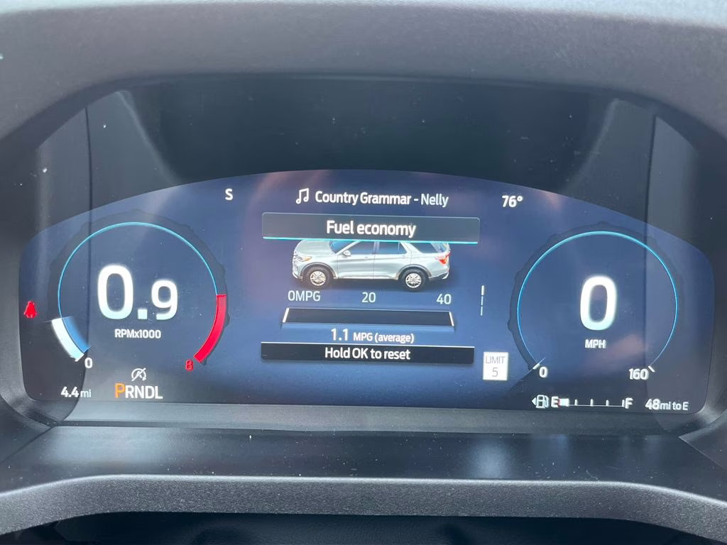 2026 Space White Metallic Ford Explorer Active RWD SUV