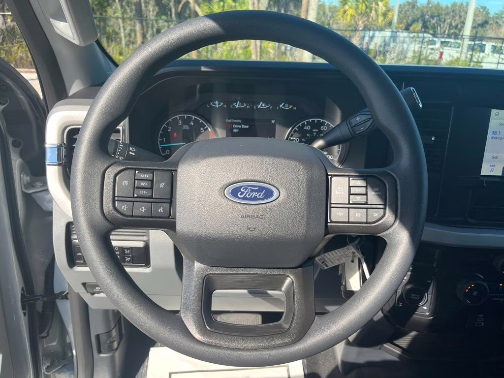 2026 Avalanche Ford Super Duty F-250 SRW XL 4X4 Truck