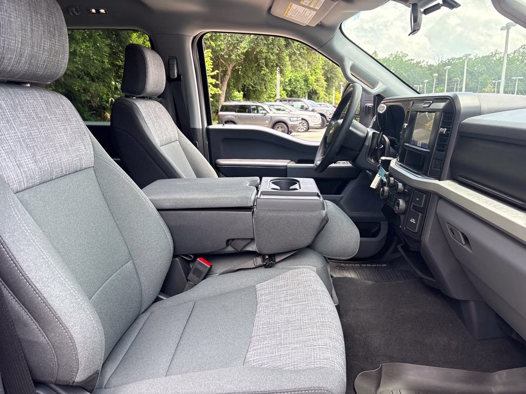 2026 Avalanche Ford Super Duty F-250 SRW XLT 4X4 Truck