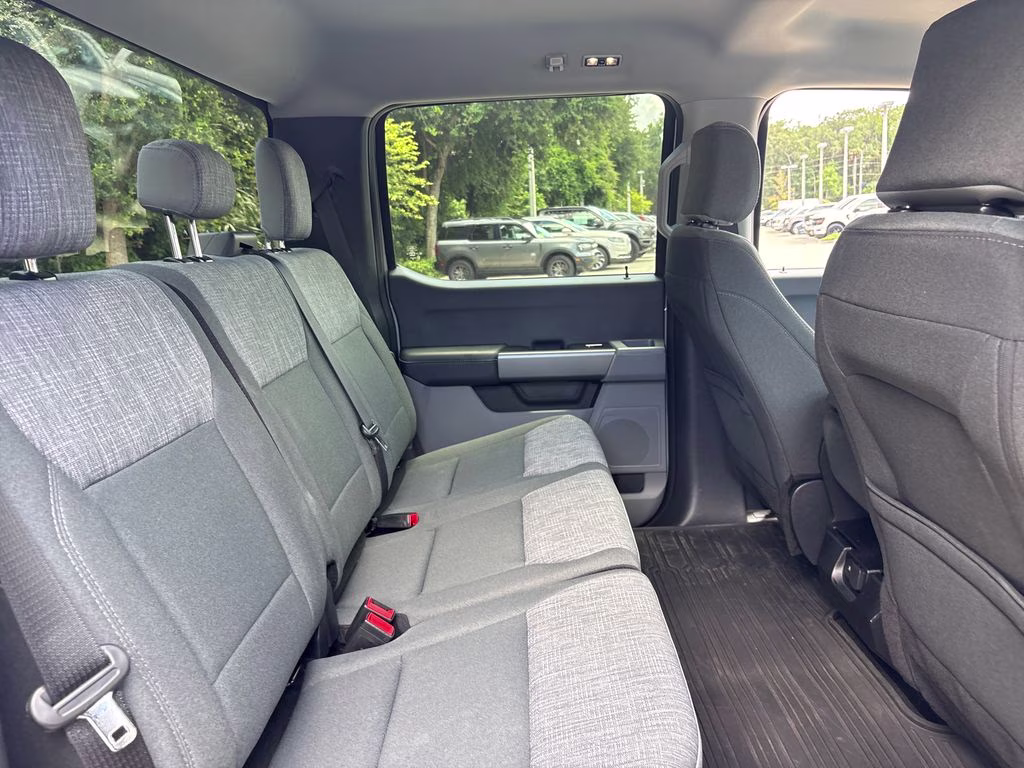 2026 Avalanche Ford Super Duty F-250 SRW XLT 4X4 Truck