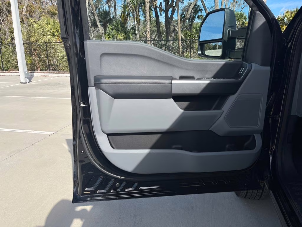 2026 Black Metallic Ford Super Duty F-250 SRW XLT 4X4 Truck