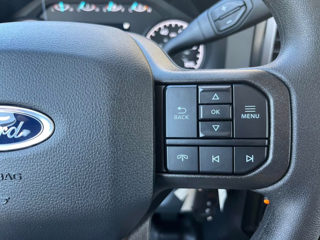 2026 Oxford White Ford Super Duty F-250 SRW XL 4X4 Truck