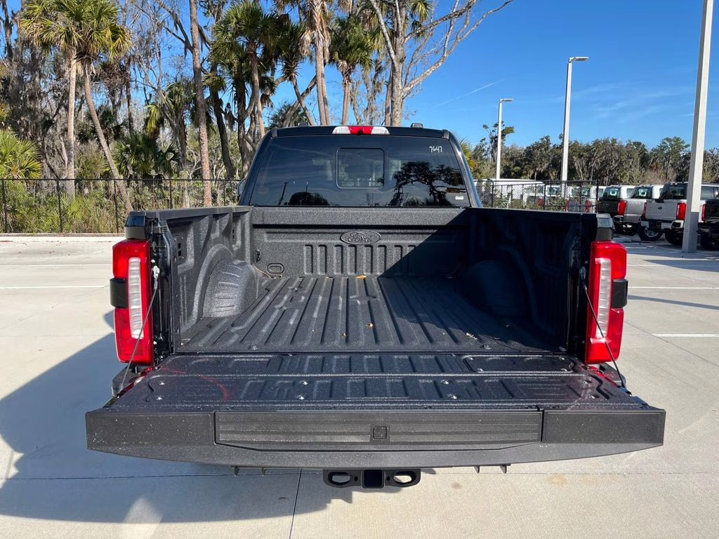 2026 Agate Black Metallic Ford Super Duty F-250 SRW Lariat 4X4 Truck