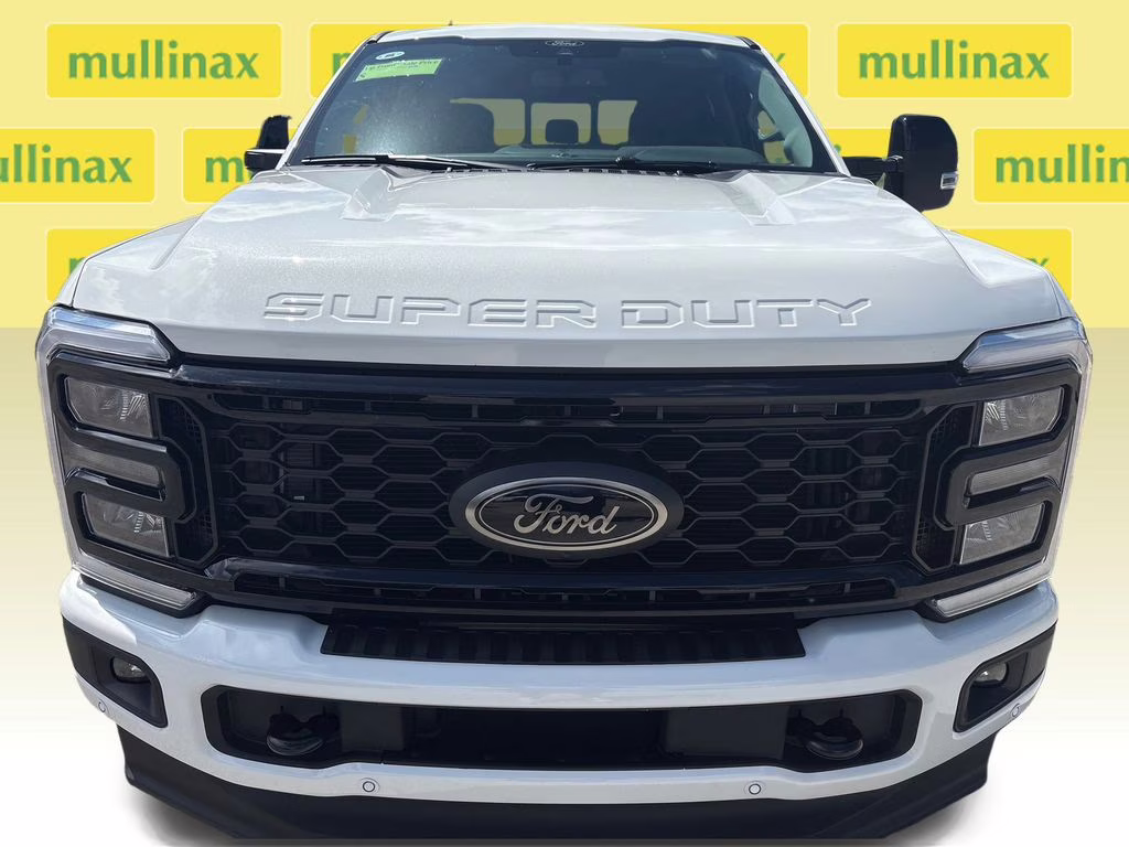 2026 White Metallic Ford Super Duty F-250 SRW Lariat 4X4 Truck